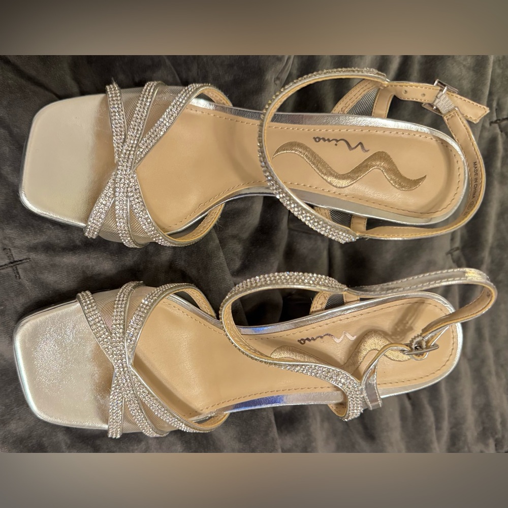 Elegant Rhinestone Wide-Heeled Strappy Shoes